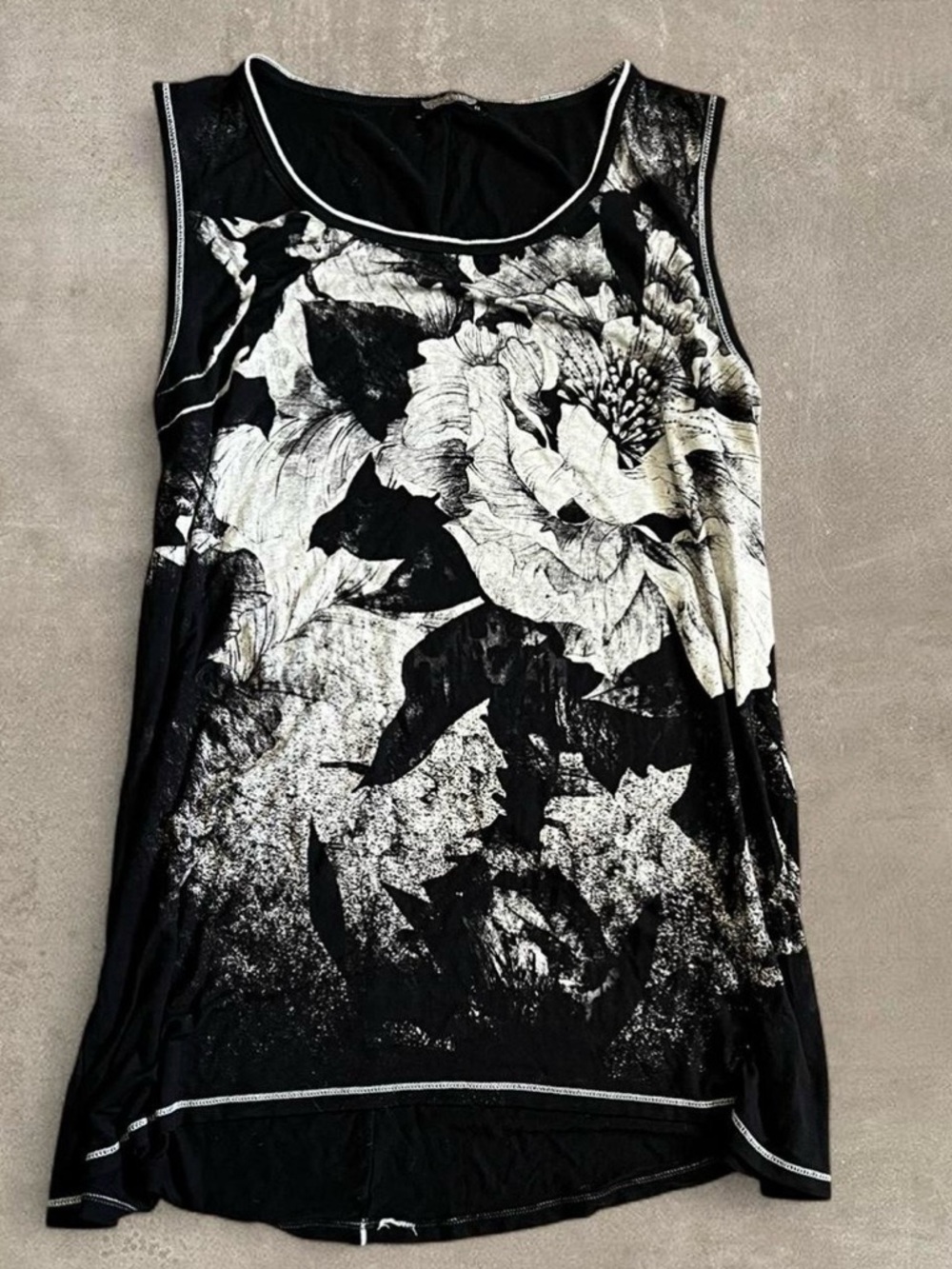 Vanilla Sugar Black & White Floral Sleeveless Tank